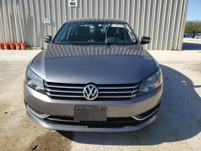 2014 Volkswagen Passat SE