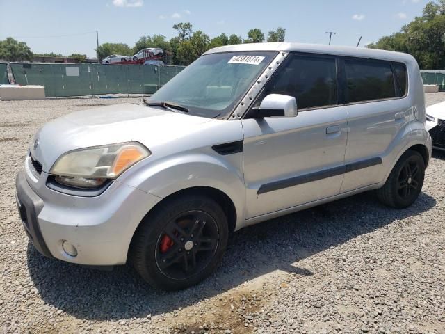 2010 KIA Soul +