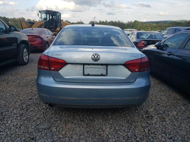 2012 Volkswagen Passat SEL