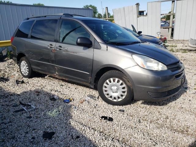 2004 Toyota Sienna CE