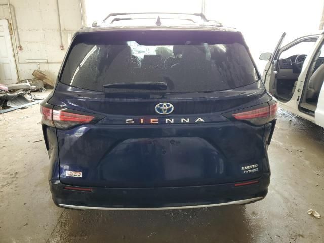 2022 Toyota Sienna Limited