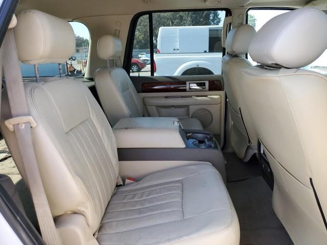 2004 Lincoln Navigator