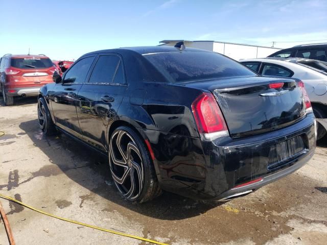 2016 Chrysler 300 S