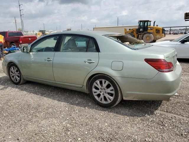 2010 Toyota Avalon XL