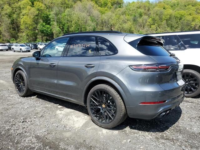 2022 Porsche Cayenne Turbo