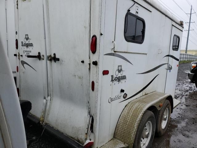 2001 Logan Horse Trailer