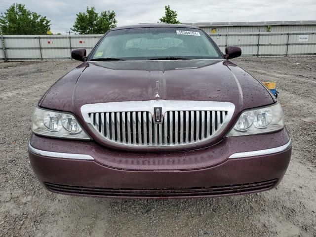 2007 Lincoln Town Car Signature