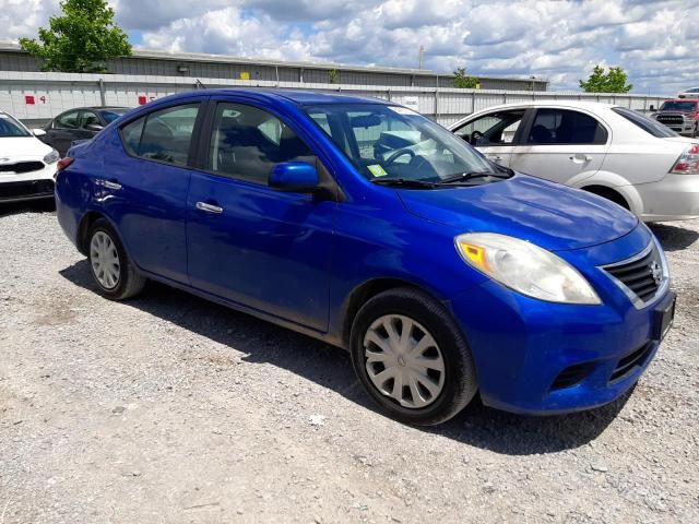 2013 Nissan Versa S