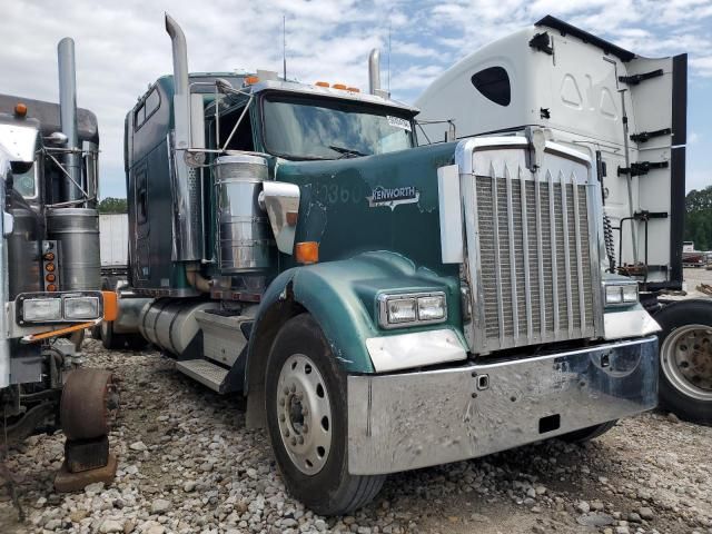 1998 Kenworth Construction W900