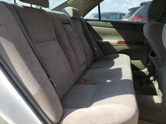 2004 Toyota Camry LE