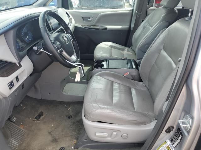 2016 Toyota Sienna XLE