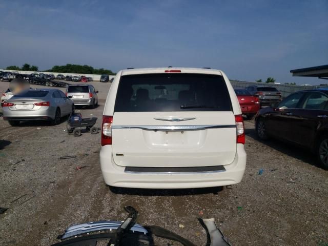 2012 Chrysler Town & Country Touring