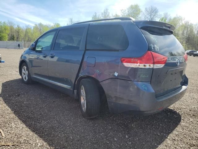 2013 Toyota Sienna LE