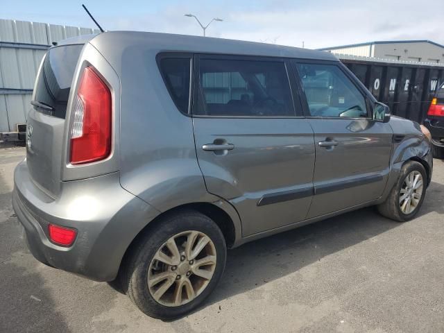 2013 KIA Soul +