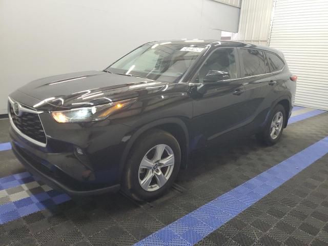 2023 Toyota Highlander L