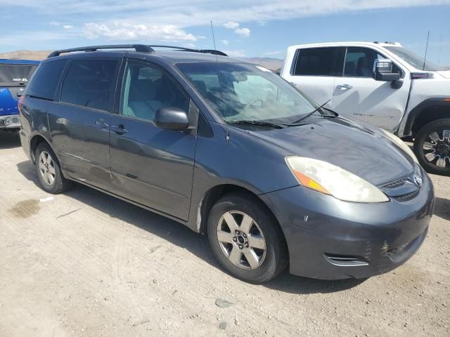 2009 Toyota Sienna CE