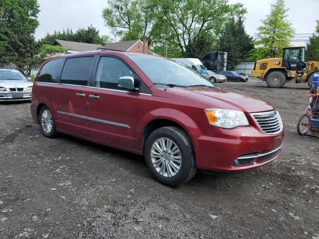 2013 Chrysler Town & Country Limited