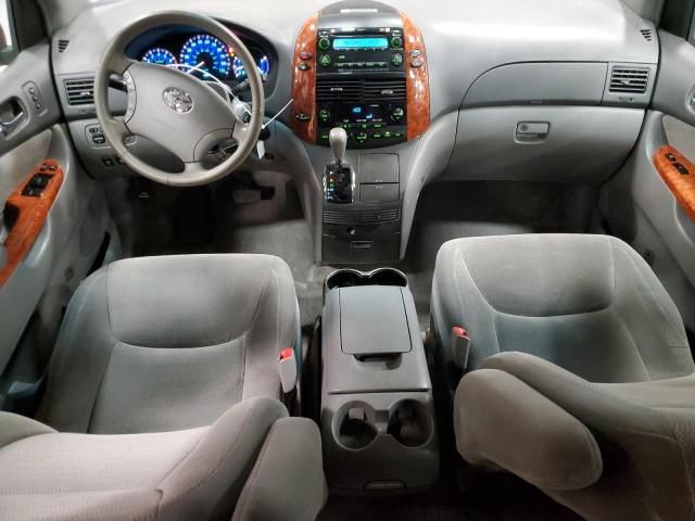 2006 Toyota Sienna XLE