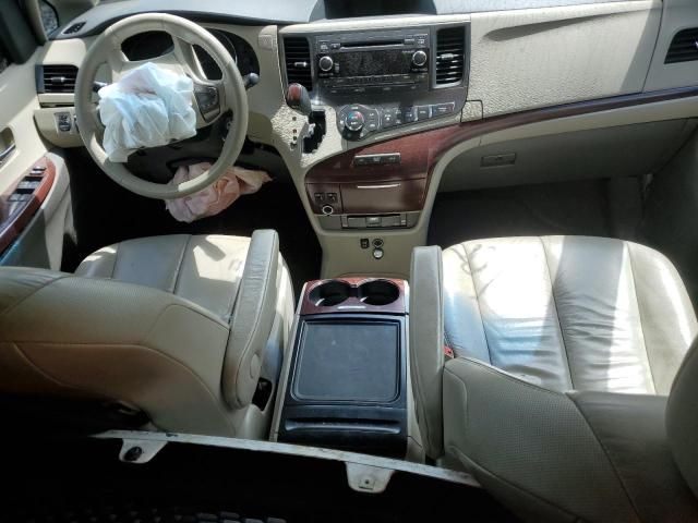 2012 Toyota Sienna XLE