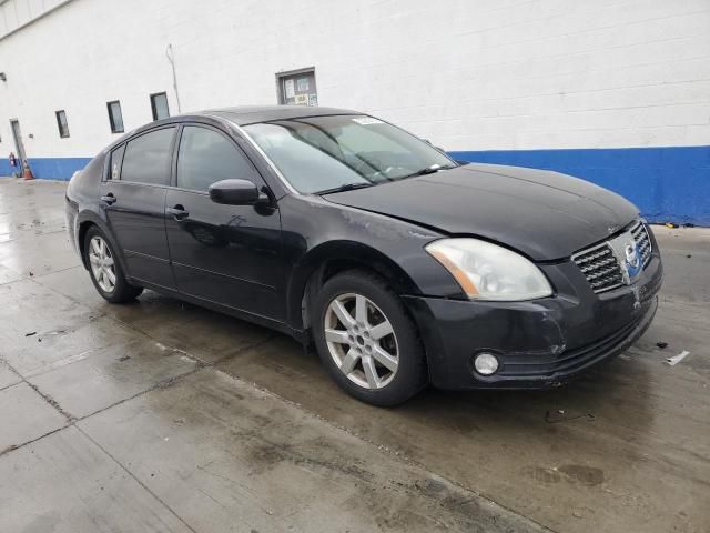 2004 Nissan Maxima SE