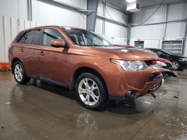 2014 Mitsubishi Outlander SE