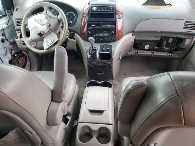 2004 Toyota Sienna XLE