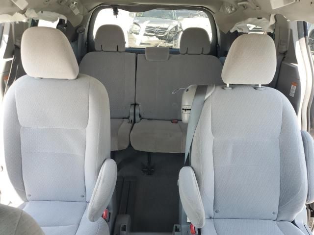 2017 Toyota Sienna LE