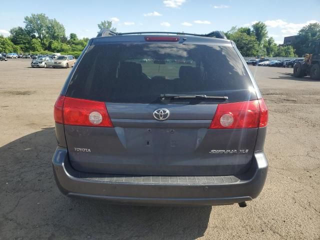 2008 Toyota Sienna XLE