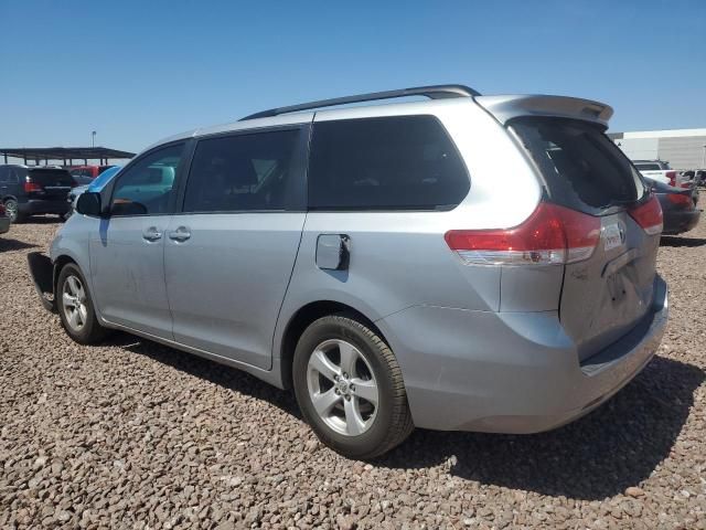 2014 Toyota Sienna LE