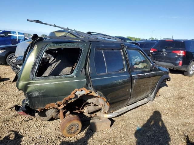 1999 Nissan Pathfinder LE