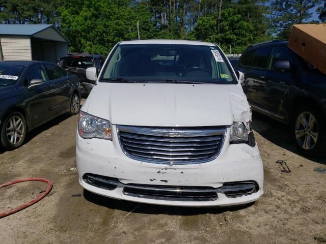 2016 Chrysler Town & Country Touring