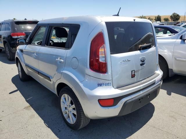 2013 KIA Soul +