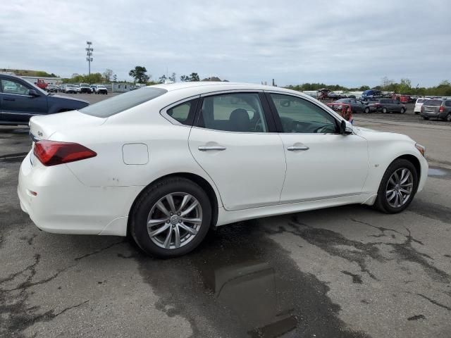 2016 Infiniti Q70 3.7