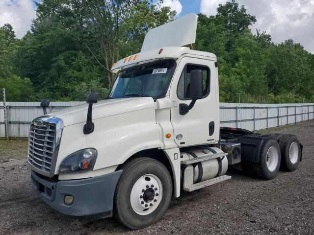 2012 Freightliner Cascadia 125