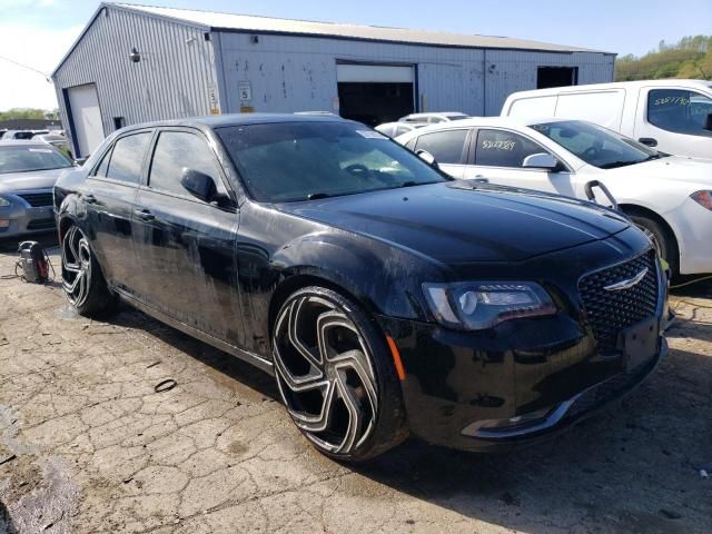 2016 Chrysler 300 S