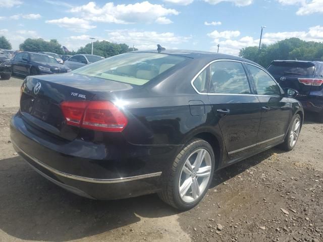 2012 Volkswagen Passat SEL