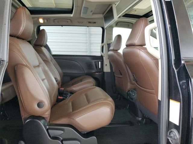 2019 Toyota Sienna XLE