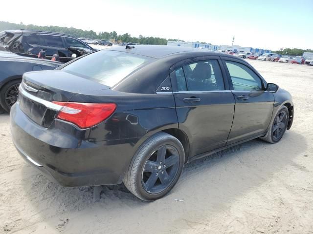 2013 Chrysler 200 Touring