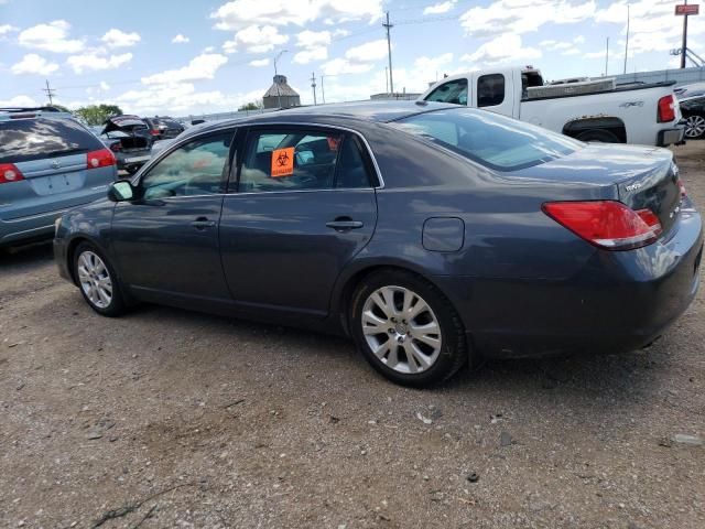 2010 Toyota Avalon XL