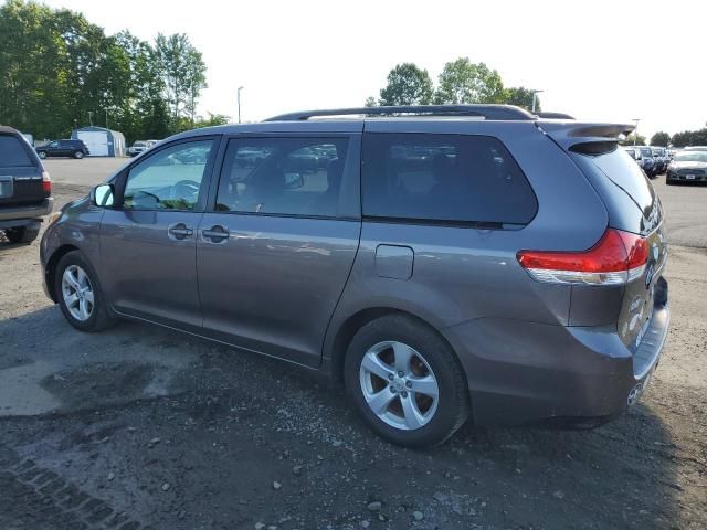 2011 Toyota Sienna LE