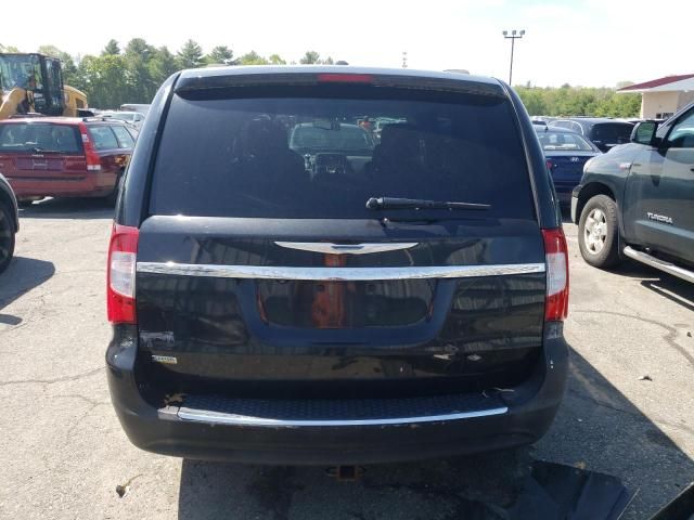 2013 Chrysler Town & Country Touring