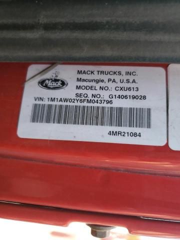 2015 Mack 600 CXU600