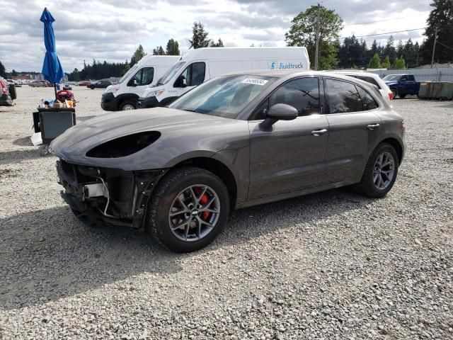 2015 Porsche Macan Turbo