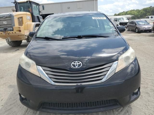 2012 Toyota Sienna XLE