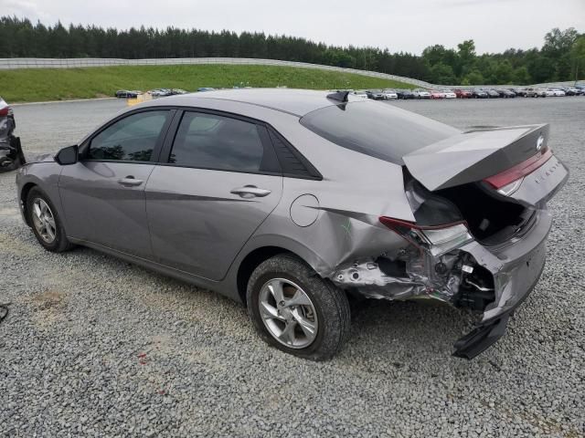 2023 Hyundai Elantra SE