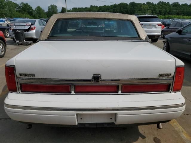 1997 Lincoln Town Car Signature