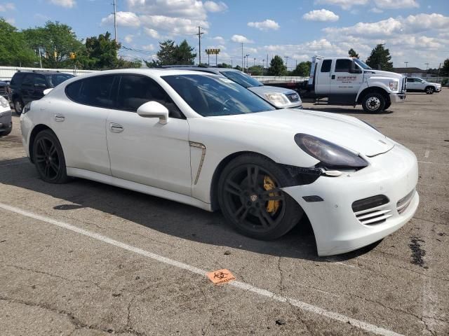 2013 Porsche Panamera 2