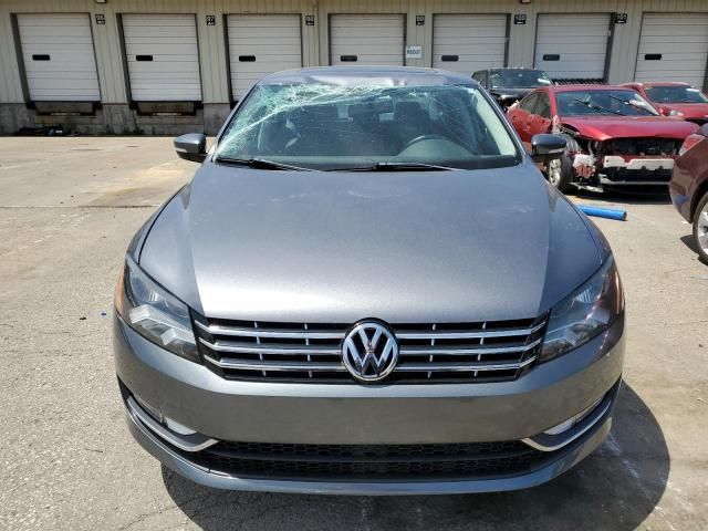 2014 Volkswagen Passat SEL