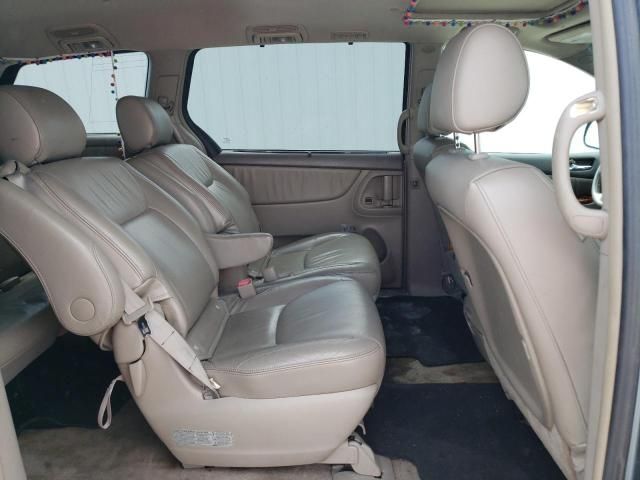 2006 Toyota Sienna XLE