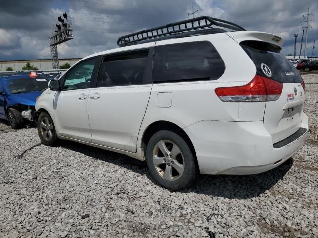 2011 Toyota Sienna LE